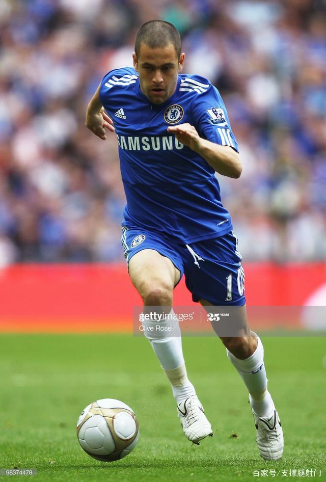 C7娱乐app下载-雷恩主教练赞誉球员团结，备战重要比赛(雷恩队主场)