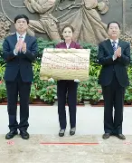 C7娱乐app-包含延边富德全队欢唱晋级之歌，冲击奖杯的词条